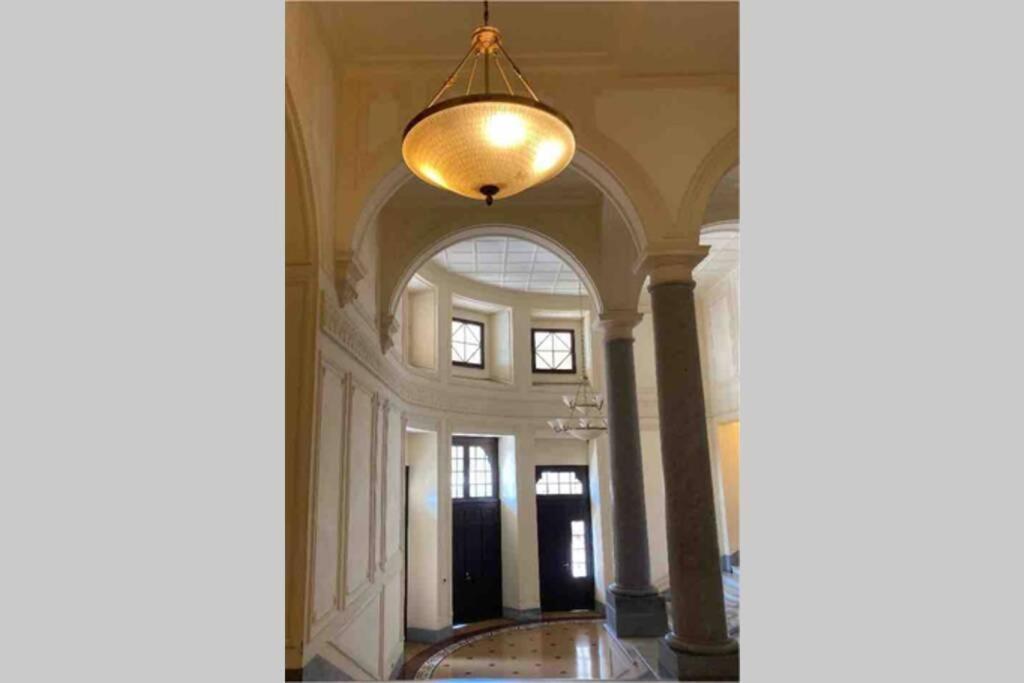 Historic Miramare Palace Appartement Genua